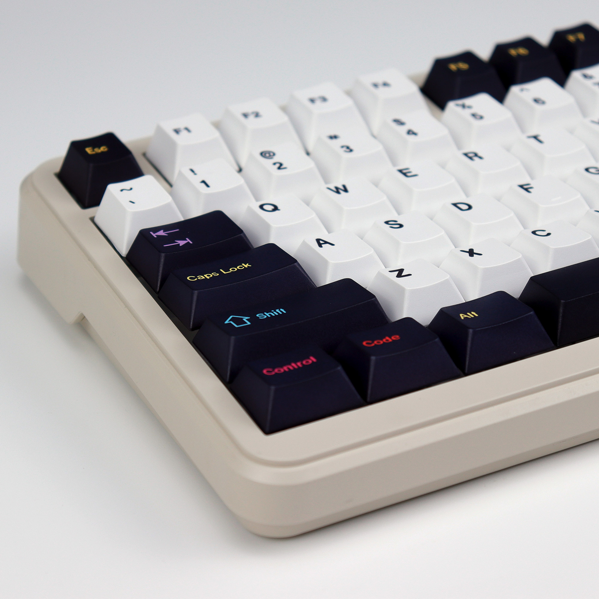 KBDiy GMK Colorchrome Keycaps  - đánh giá và giá Gaming Keyboard No Number Pad
