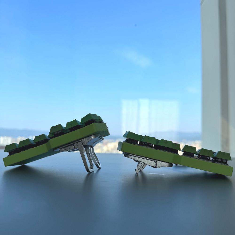 Tenting CorneV4.1 Spilt Keyboa - đánh giá và giá Gaming Keyboard Ergonomic