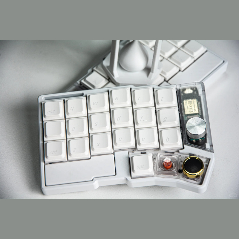 Cornix Split Keyboard Wireless - đánh giá và giá Gaming Keyboard Ergonomic
